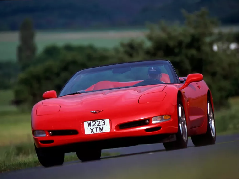 Автомобиль Chevrolet Corvette C5 Родстер FRC