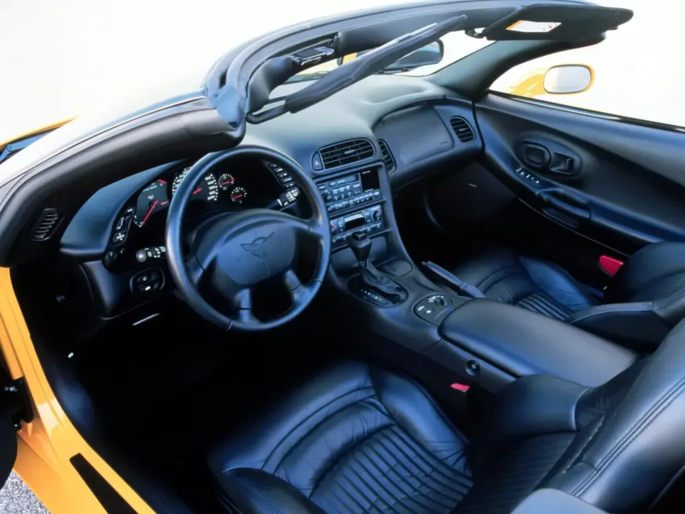 Автомобиль Chevrolet Corvette C5 Родстер FRC