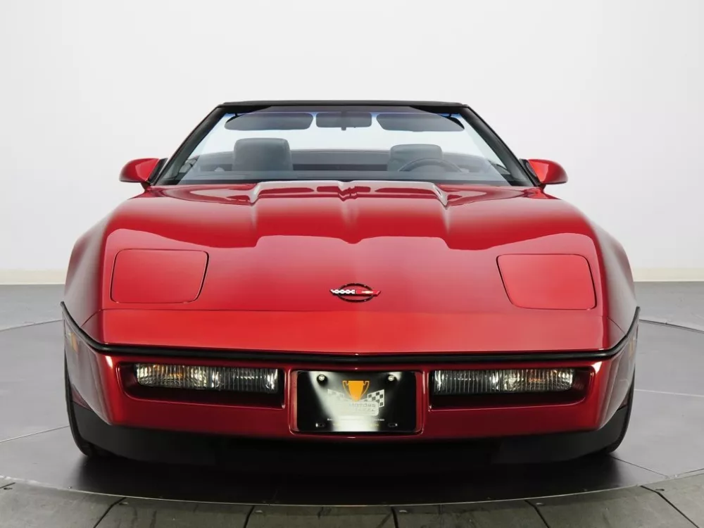 Автомобиль Chevrolet Corvette C4 Кабриолет