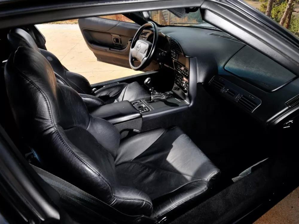 Автомобиль Chevrolet Corvette C4 Купе