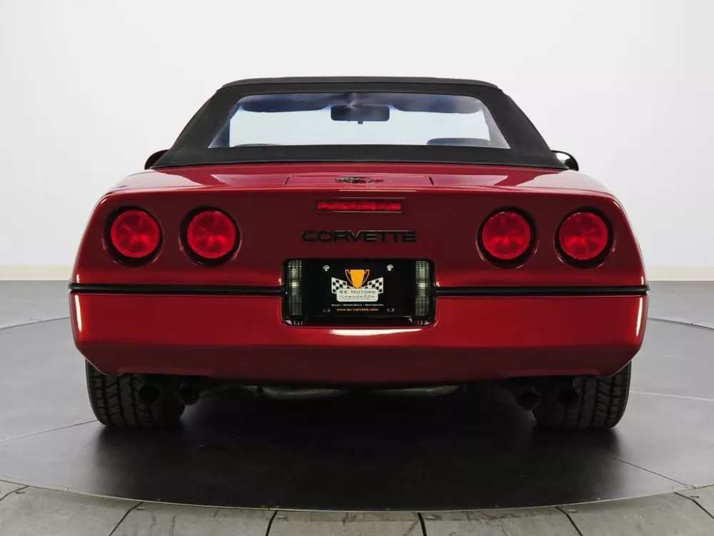 Автомобиль Chevrolet Corvette C4 Кабриолет