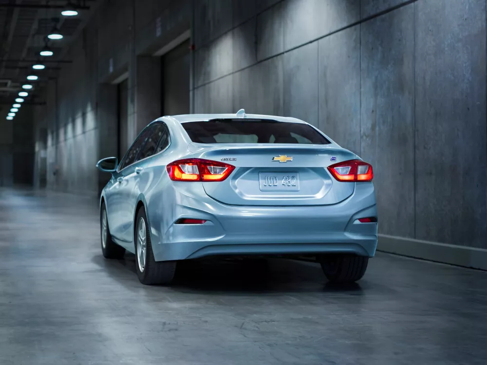 Автомобиль Chevrolet Cruze II Седан