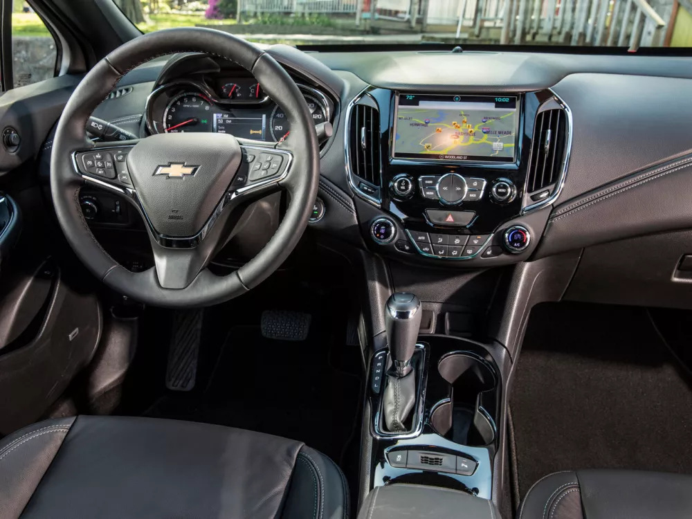 Автомобиль Chevrolet Cruze II Седан