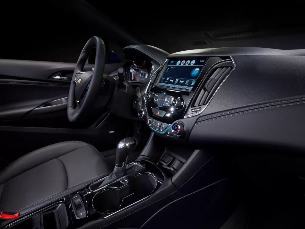 Автомобиль Chevrolet Cruze II Седан