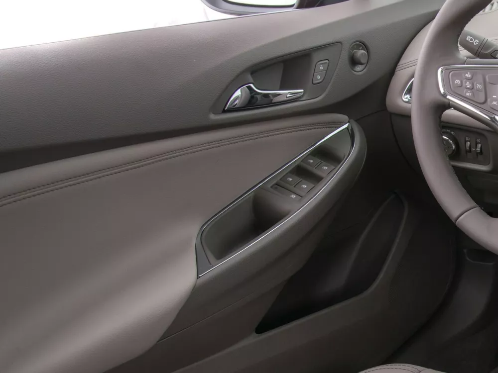 Автомобиль Chevrolet Cruze II Хэтчбек (5 дверей)