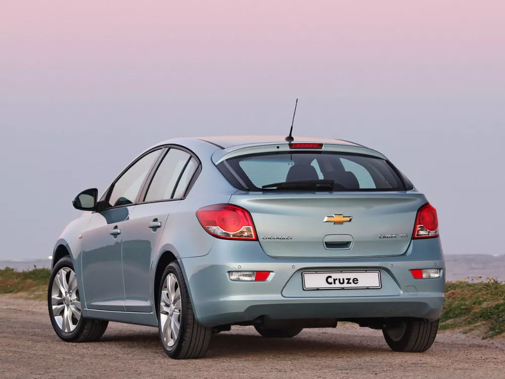Автомобиль Chevrolet Cruze I Рестайлинг Хэтчбек (5 дверей)