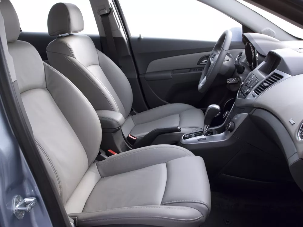 Автомобиль Chevrolet Cruze I Рестайлинг Седан
