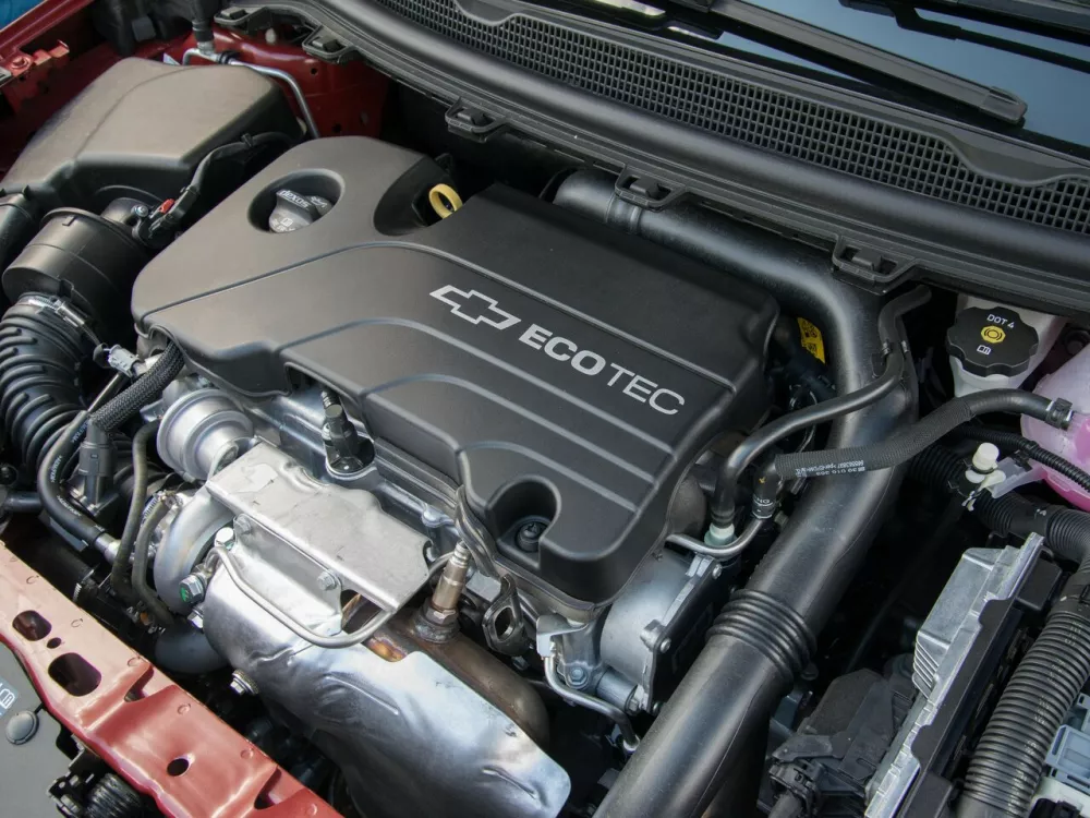 Автомобиль Chevrolet Cruze II Хэтчбек (5 дверей)