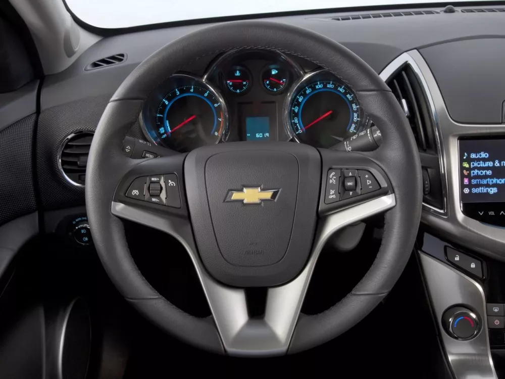 Автомобиль Chevrolet Cruze I Рестайлинг Универсал (5 дверей)
