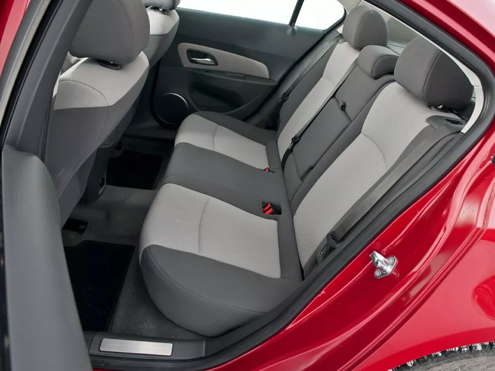 Автомобиль Chevrolet Cruze I Седан