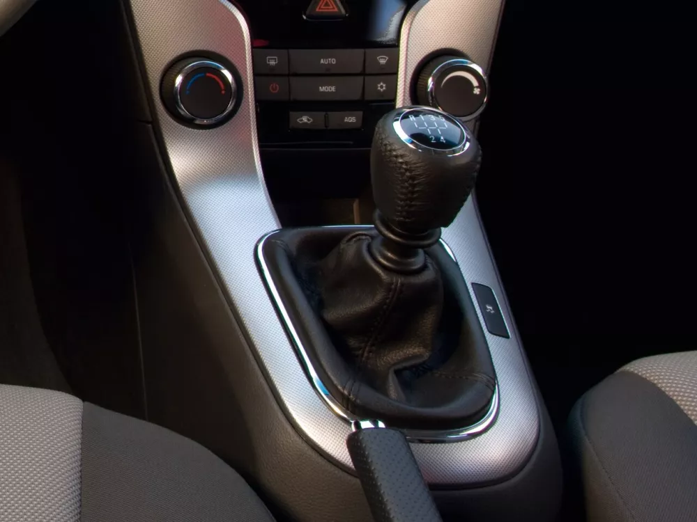 Автомобиль Chevrolet Cruze I Седан