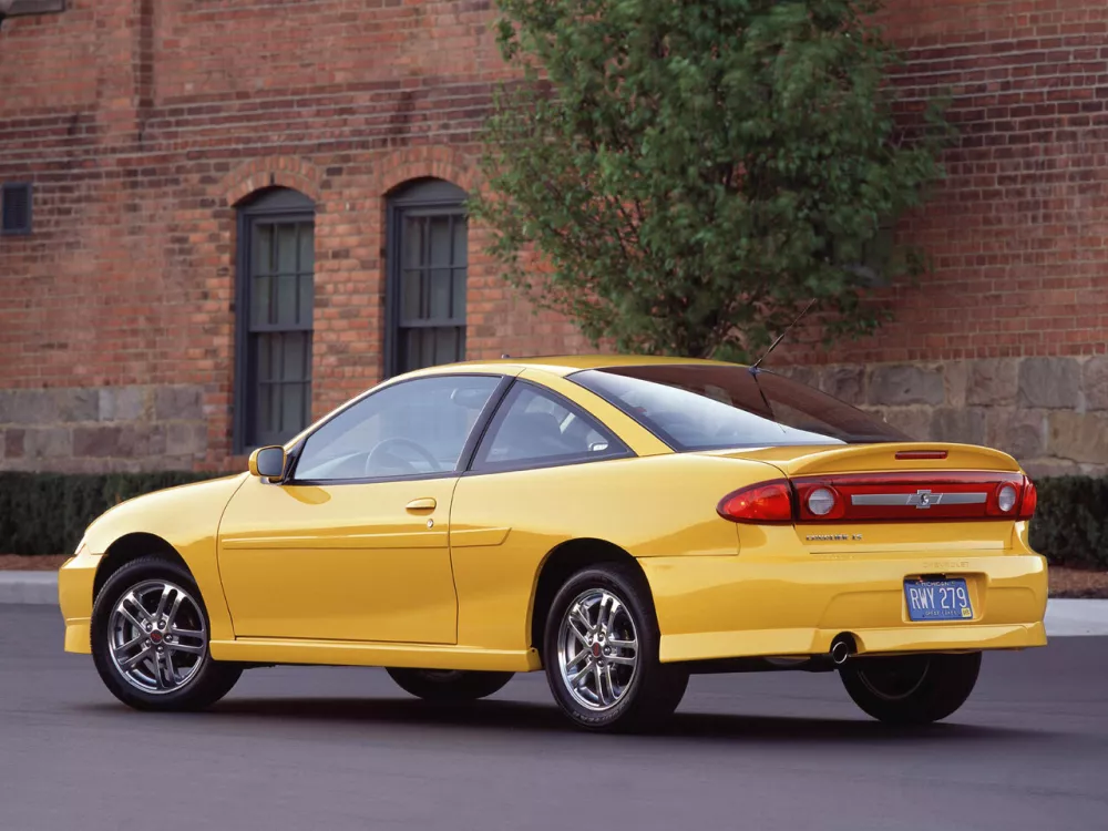 Автомобиль Chevrolet Cavalier III Купе