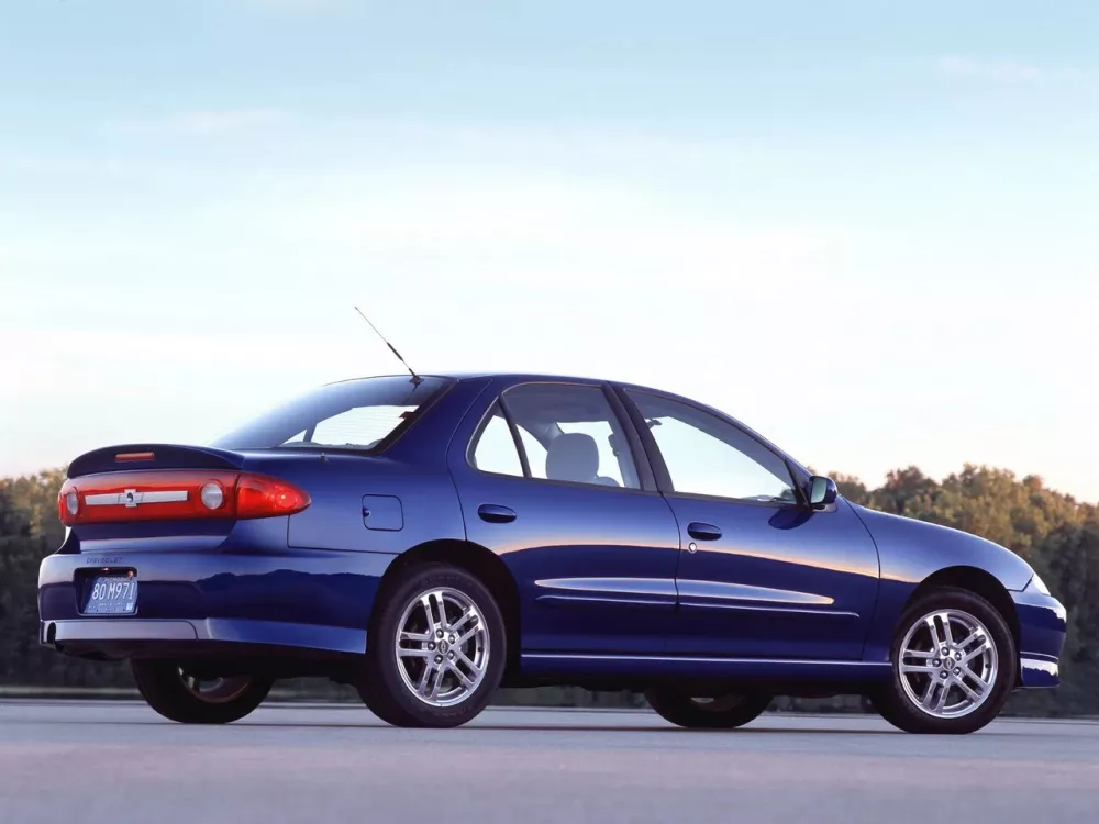 Автомобиль Chevrolet Cavalier III Седан
