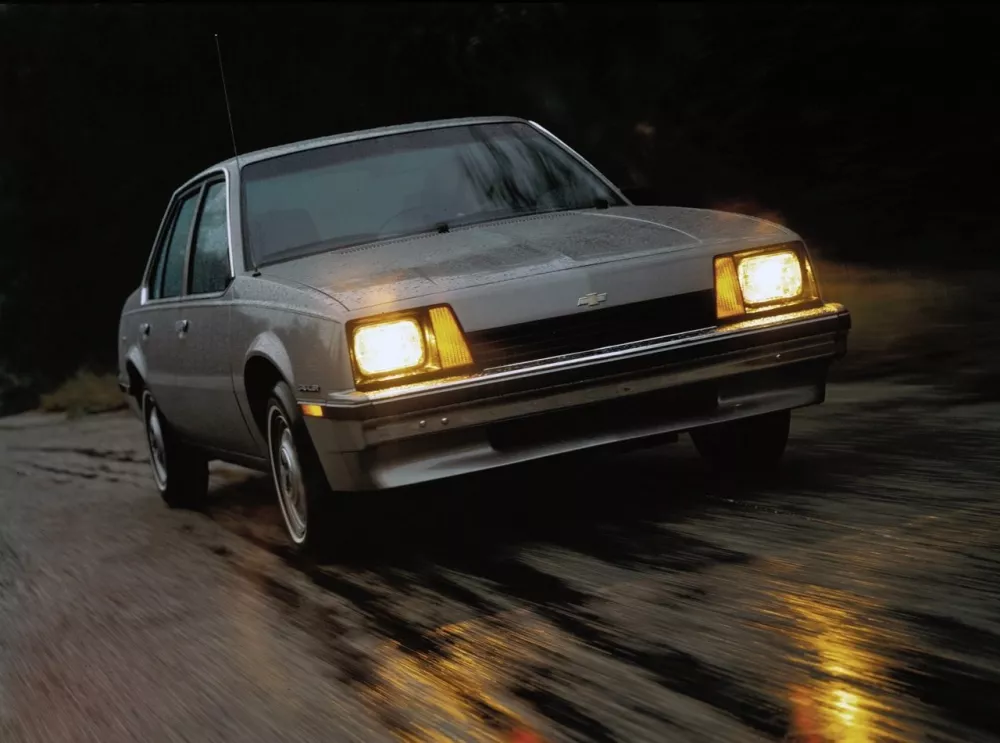 Автомобиль Chevrolet Cavalier I Седан