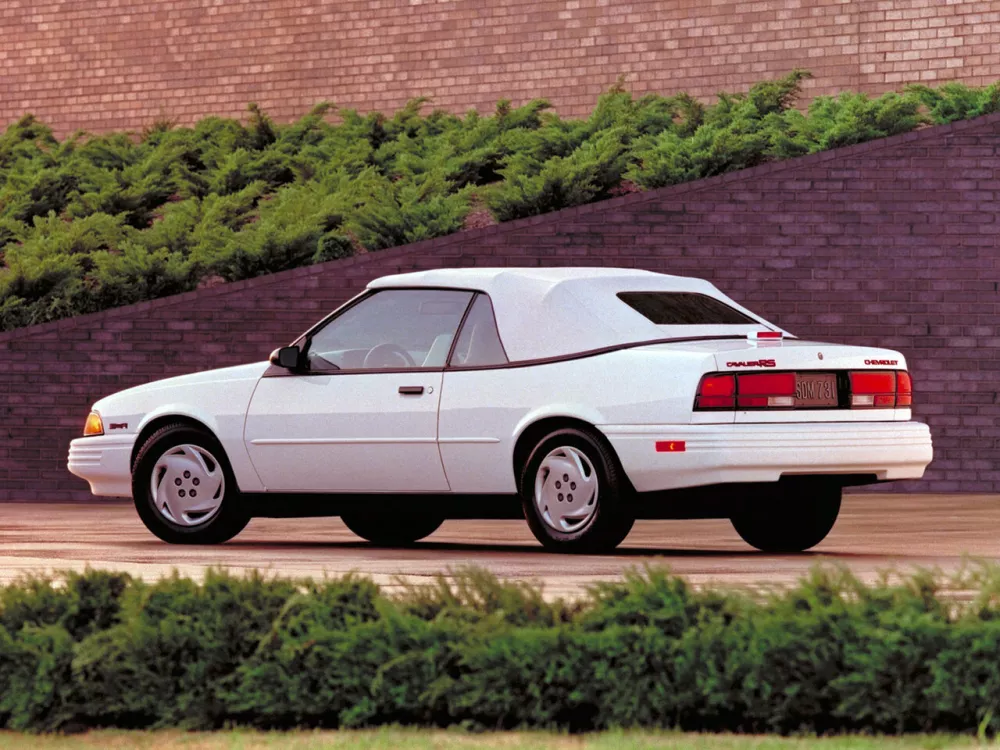 Автомобиль Chevrolet Cavalier II Кабриолет