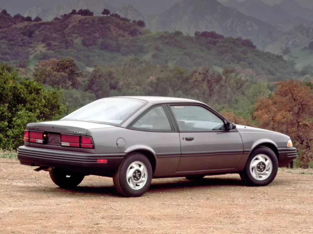 Автомобиль Chevrolet Cavalier II Купе