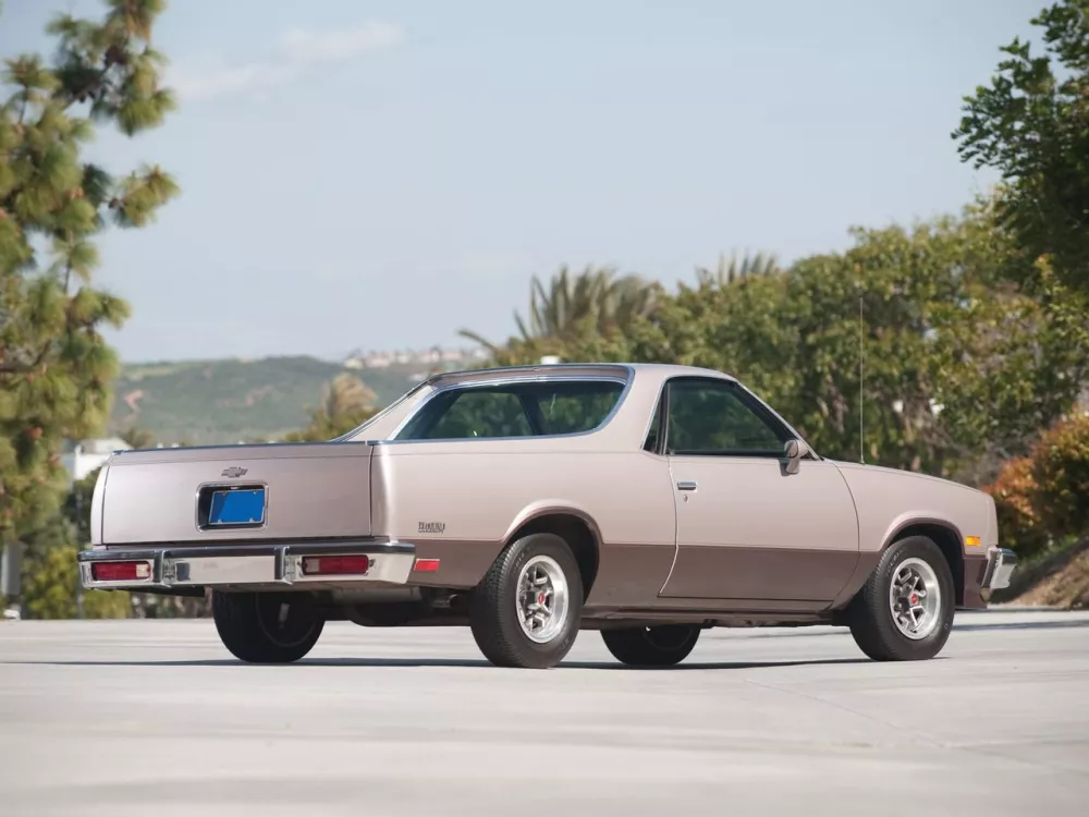 Автомобиль Chevrolet El Camino V Пикап Одинарная кабина