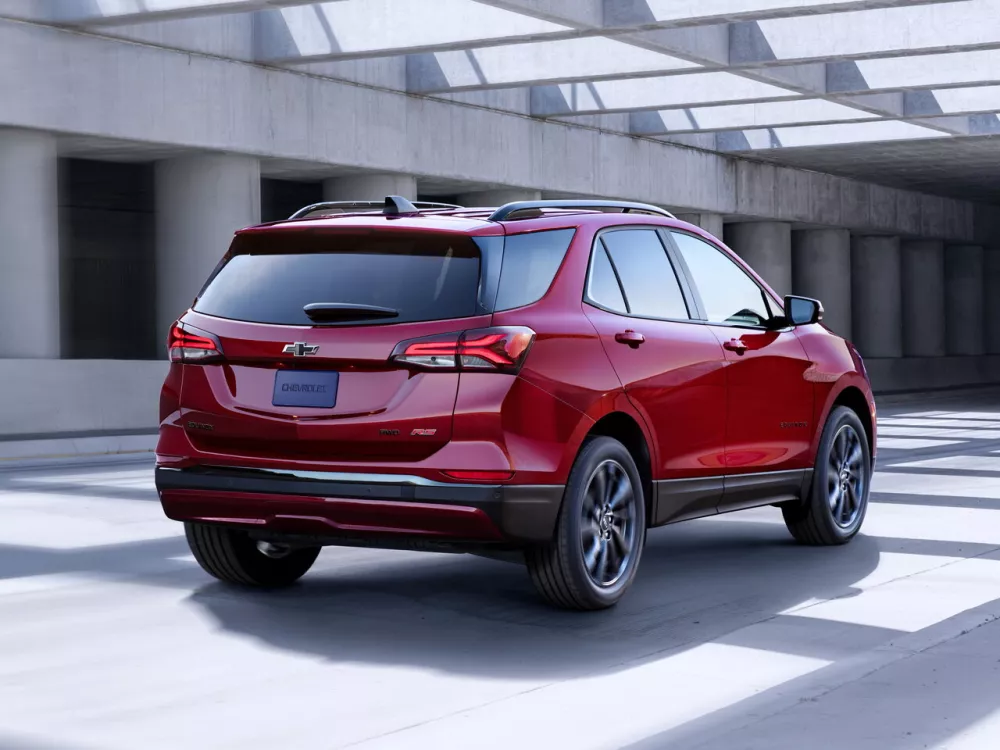 Автомобиль Chevrolet Equinox III Рестайлинг Внедорожник (5 дверей)