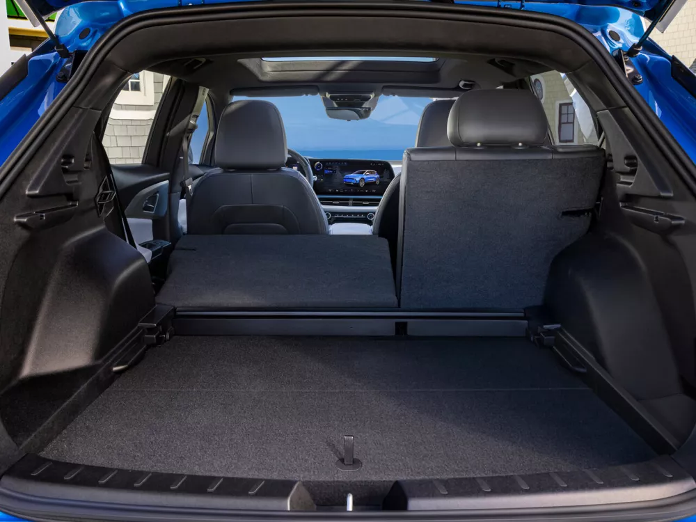 Автомобиль Chevrolet Equinox EV Внедорожник (5 дверей)