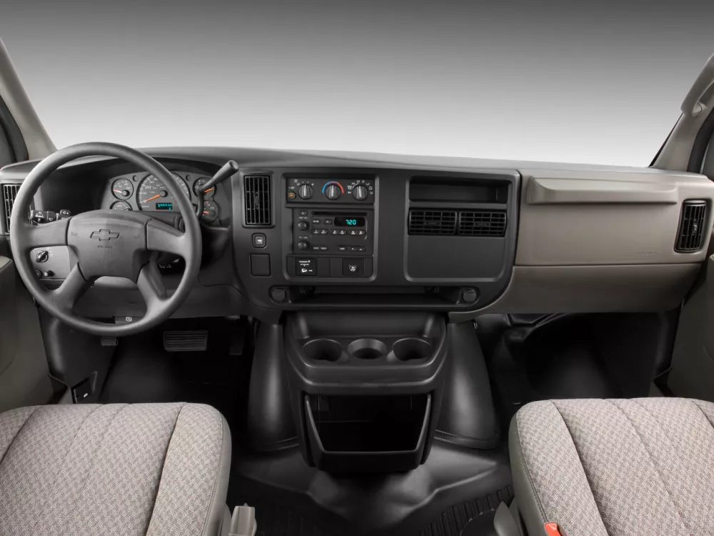 Автомобиль Chevrolet Express II Фургон