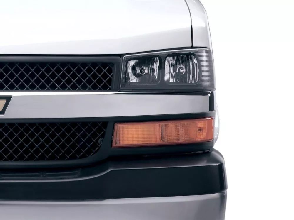 Автомобиль Chevrolet Express II Минивэн
