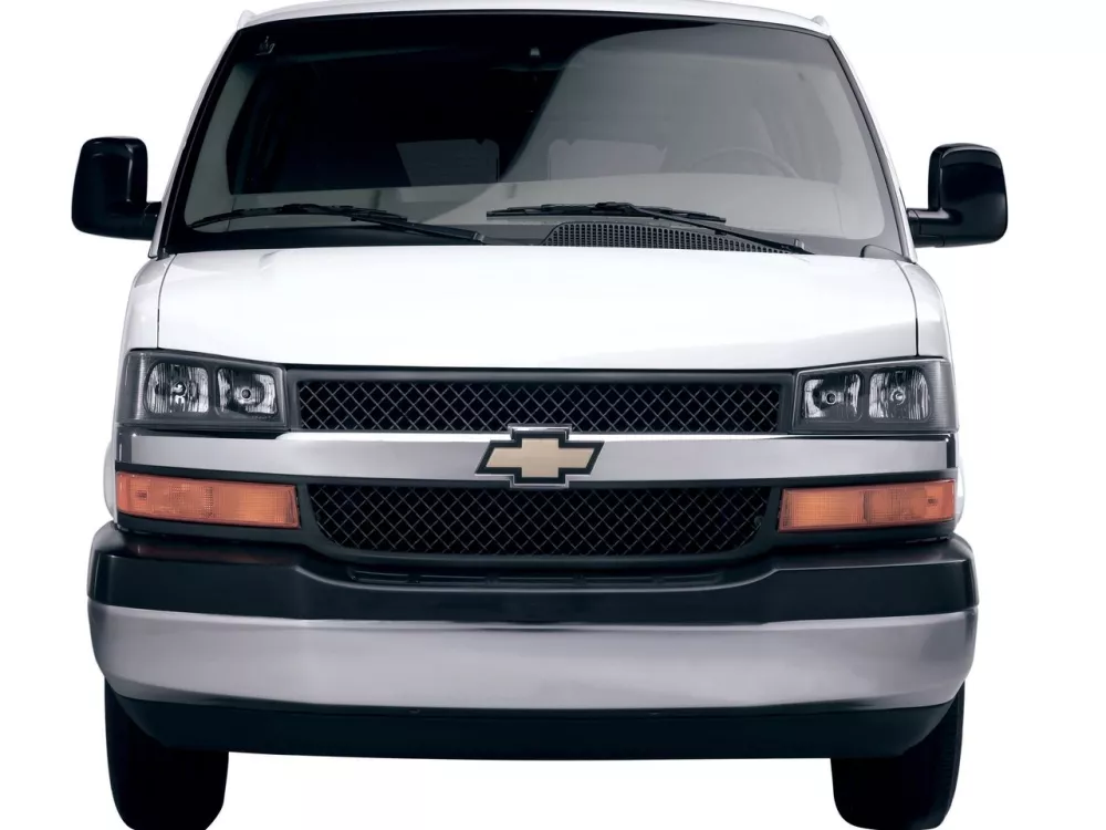 Автомобиль Chevrolet Express II Минивэн