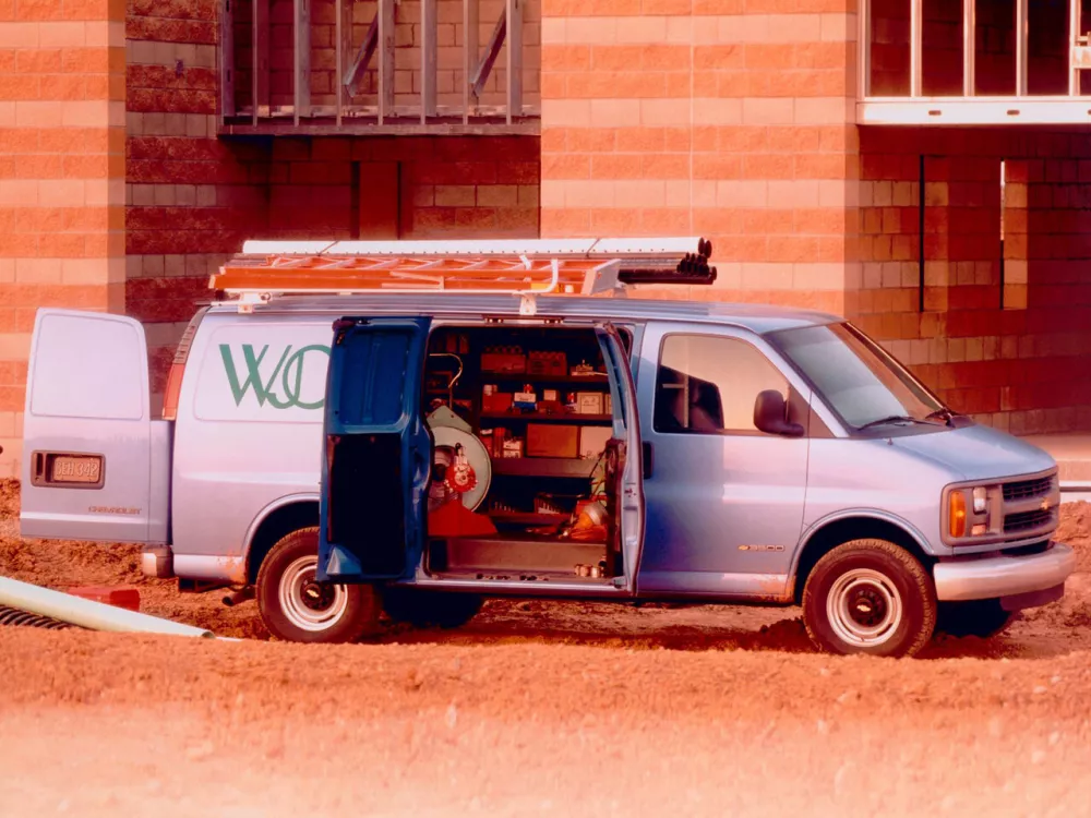 Автомобиль Chevrolet Express I Фургон