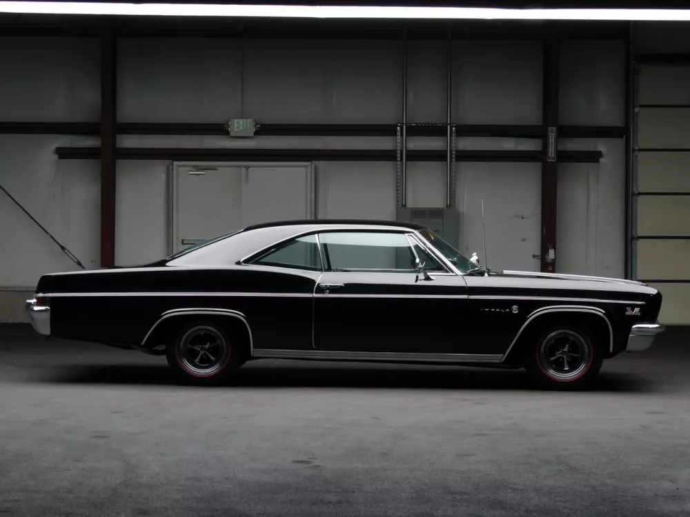 Автомобиль Chevrolet Impala IV Купе-хардтоп
