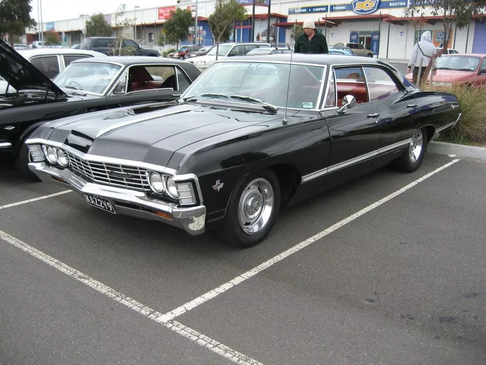 Автомобиль Chevrolet Impala IV Седан-хардтоп