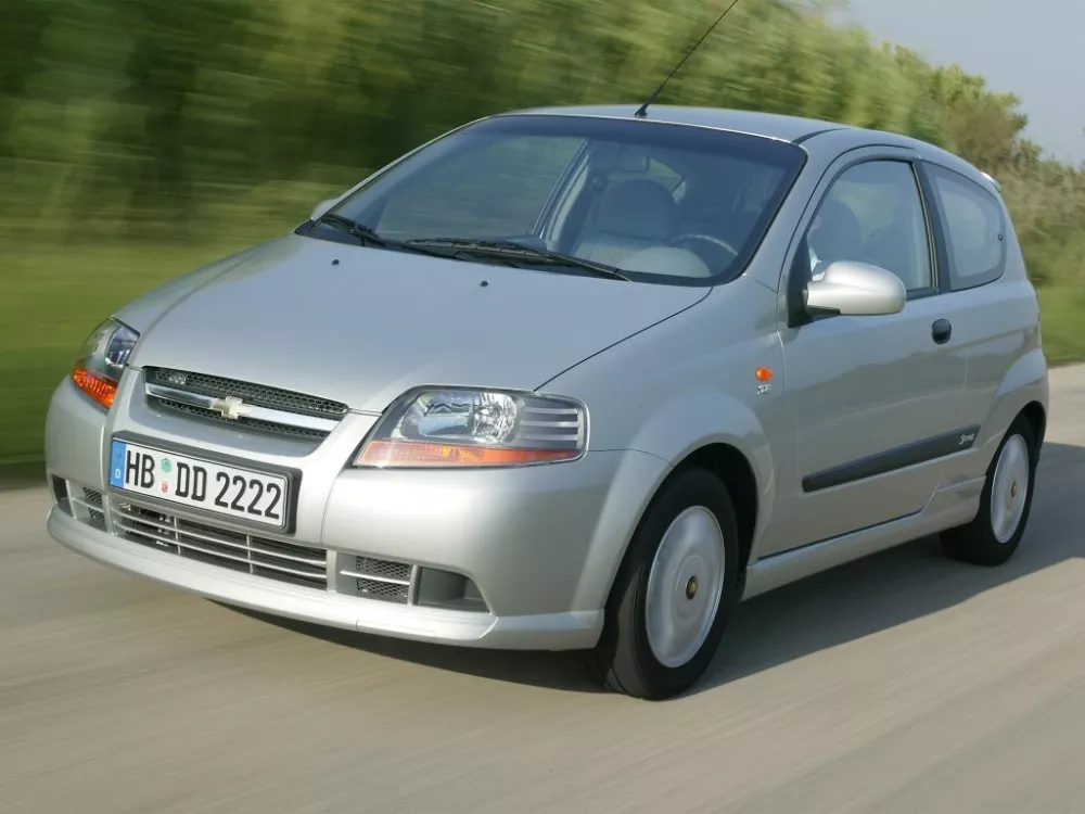 Автомобиль Chevrolet Kalos Хэтчбек (3 двери)