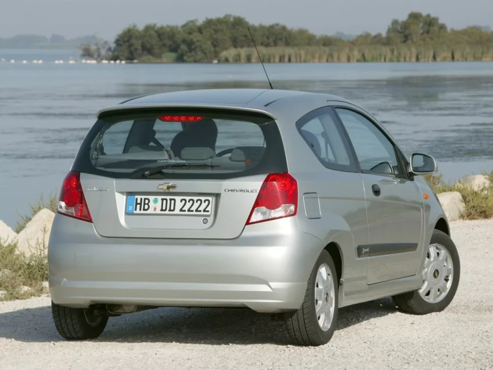 Автомобиль Chevrolet Kalos Хэтчбек (3 двери)