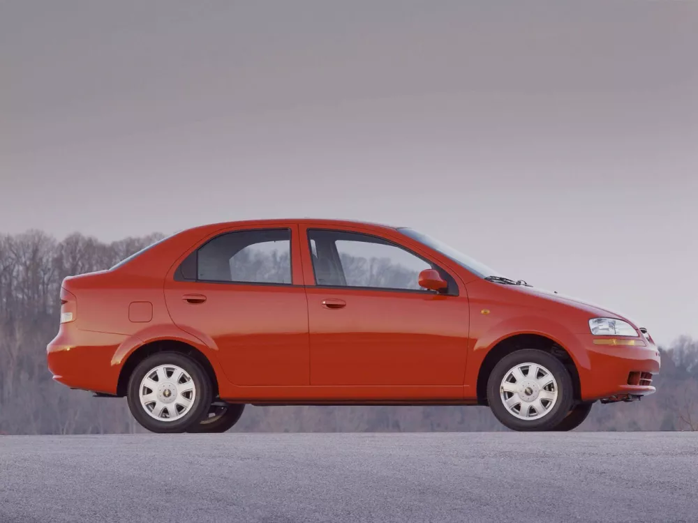 Автомобиль Chevrolet Kalos Седан