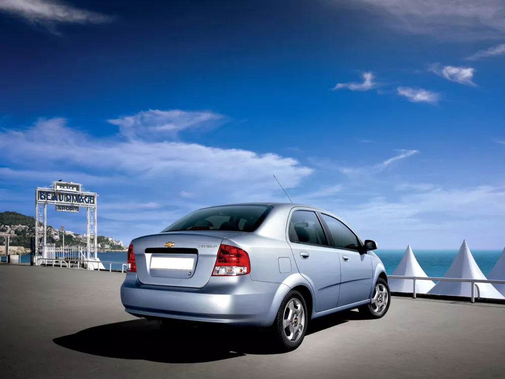 Автомобиль Chevrolet Kalos Седан