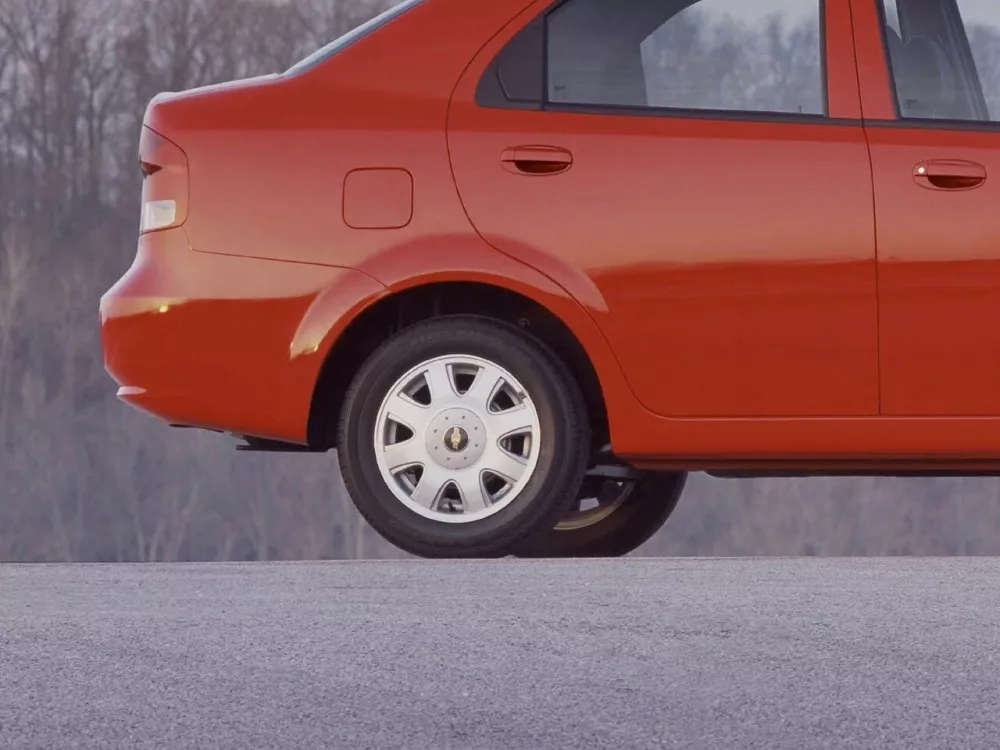 Автомобиль Chevrolet Kalos Седан