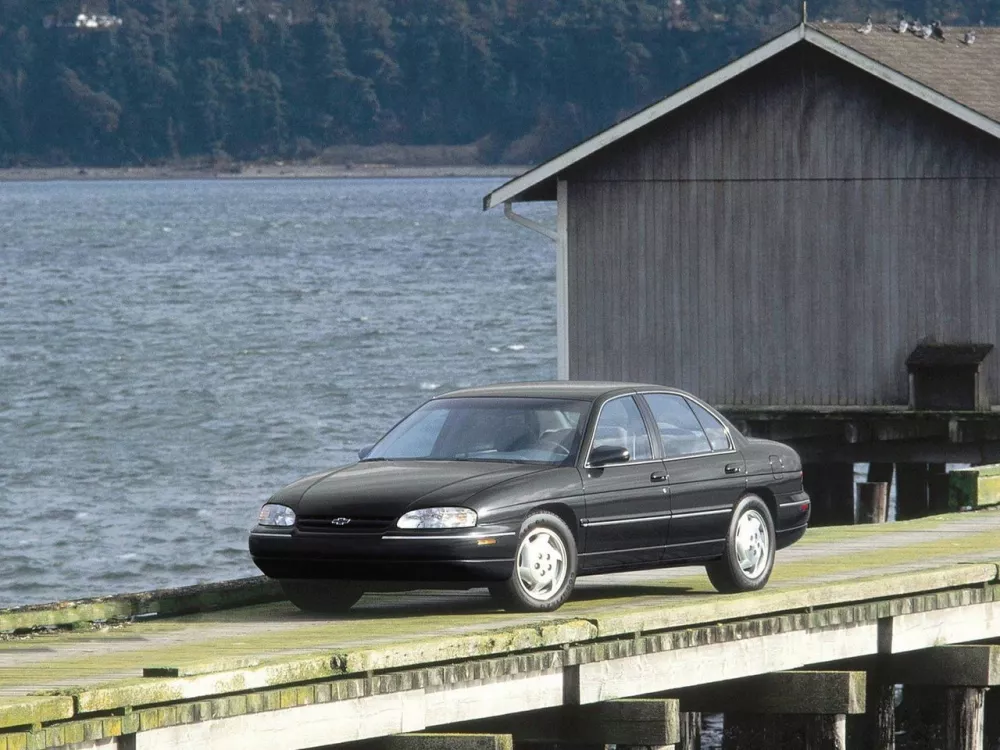 Автомобиль Chevrolet Lumina II Седан