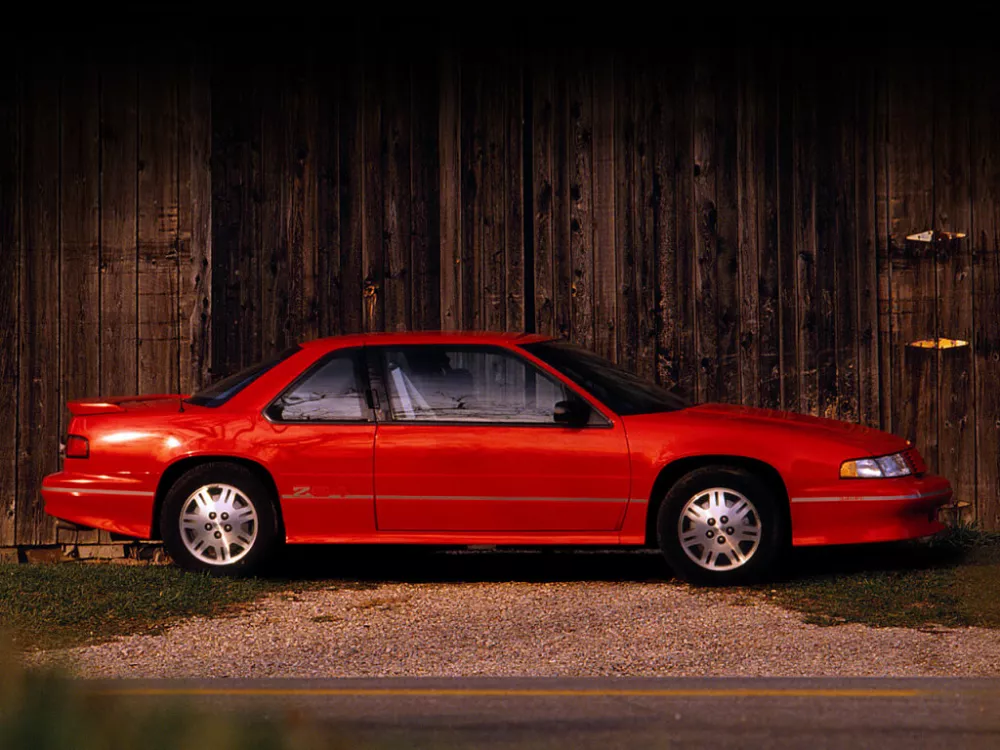 Автомобиль Chevrolet Lumina I Купе