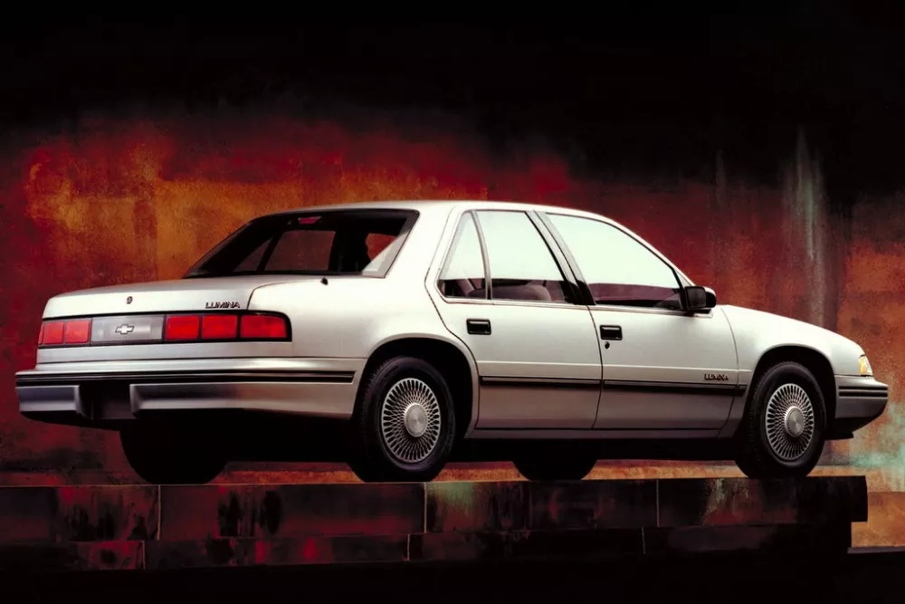 Автомобиль Chevrolet Lumina I Седан