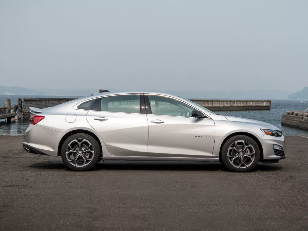Автомобиль Chevrolet Malibu IX Рестайлинг Седан