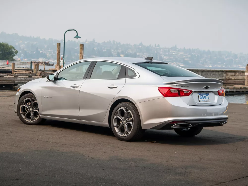 Автомобиль Chevrolet Malibu IX Рестайлинг Седан