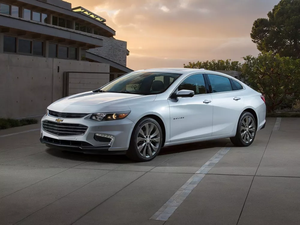 Автомобиль Chevrolet Malibu IX Седан