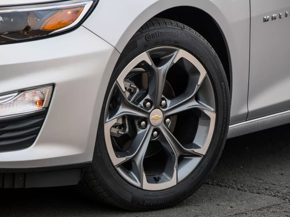 Автомобиль Chevrolet Malibu IX Рестайлинг Седан