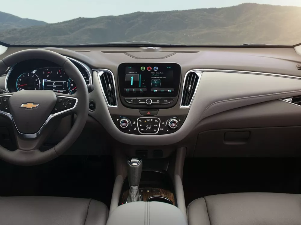 Автомобиль Chevrolet Malibu IX Седан