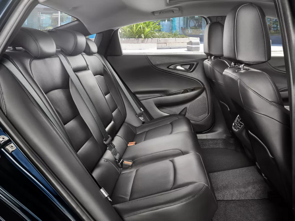 Автомобиль Chevrolet Malibu IX Седан