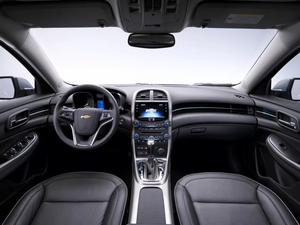 Автомобиль Chevrolet Malibu VIII Седан