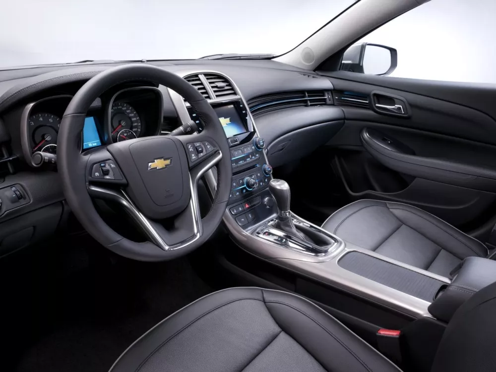 Автомобиль Chevrolet Malibu VIII Седан