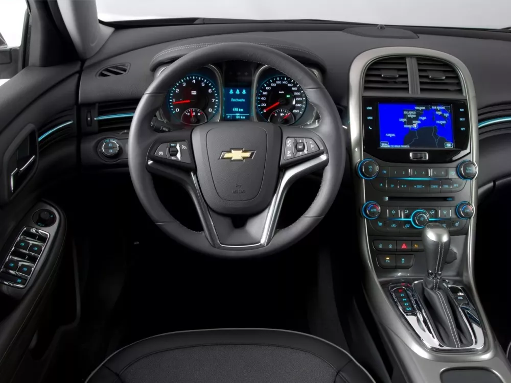 Автомобиль Chevrolet Malibu VIII Седан
