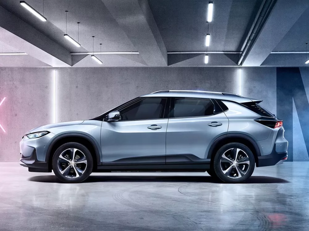 Автомобиль Chevrolet Menlo Универсал (5 дверей)