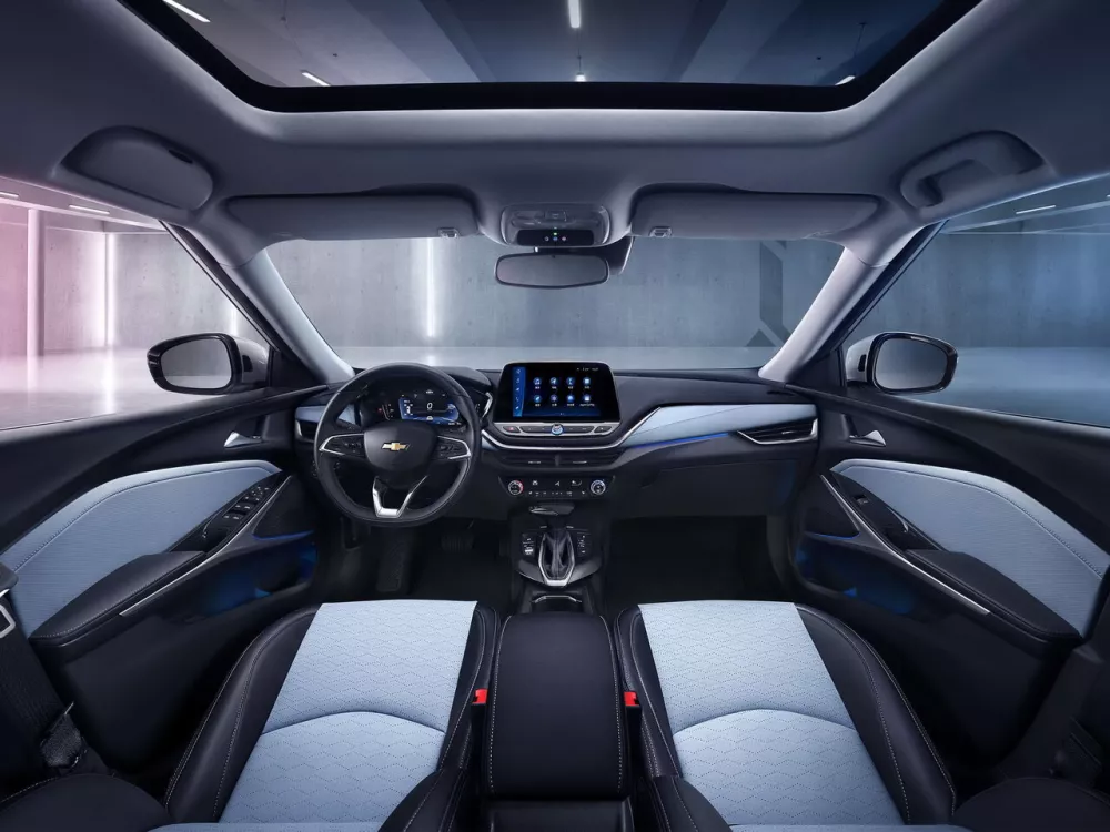 Автомобиль Chevrolet Menlo Универсал (5 дверей)