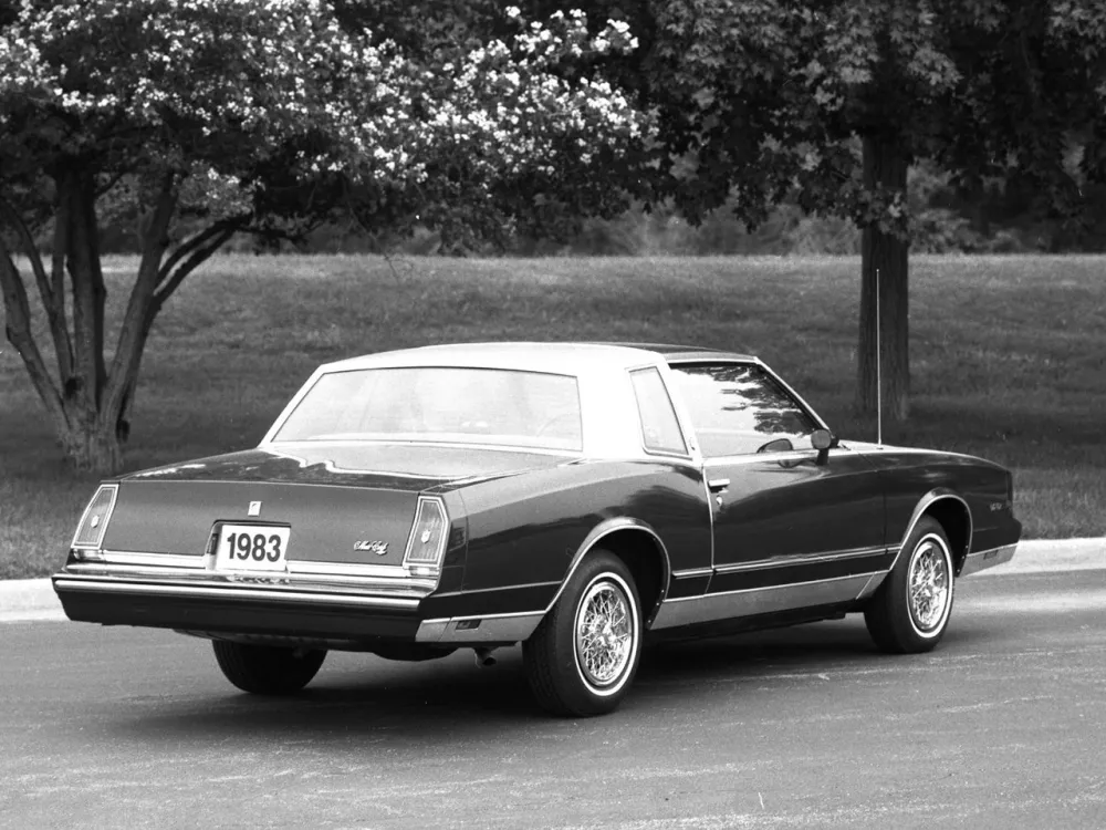 Автомобиль Chevrolet Monte Carlo IV Купе