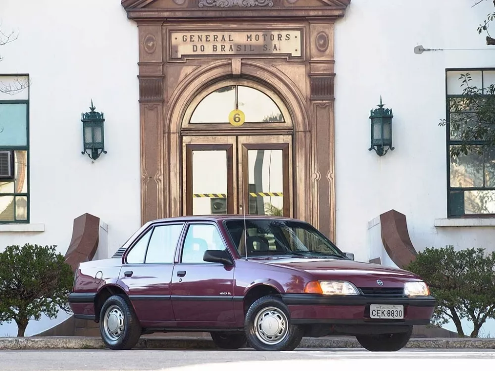 Автомобиль Chevrolet Monza I Седан